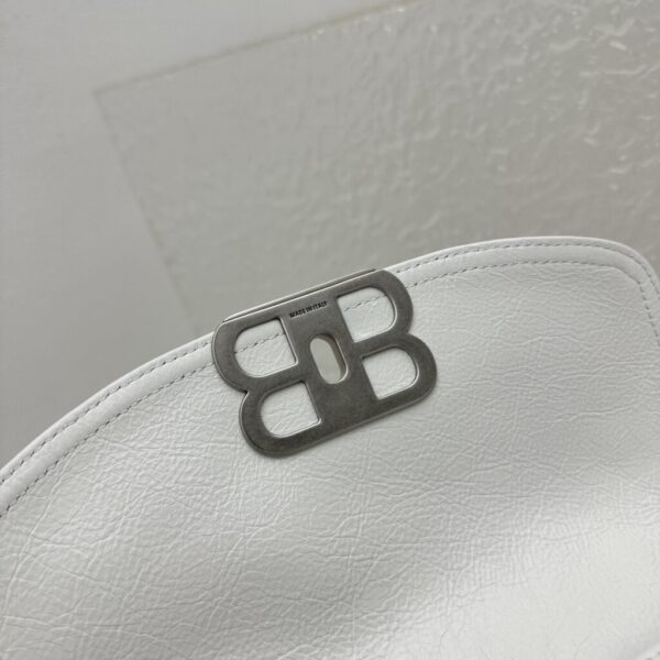 desc_balenciaga-bb-soft-small-flap-bag-in-optic-white_5