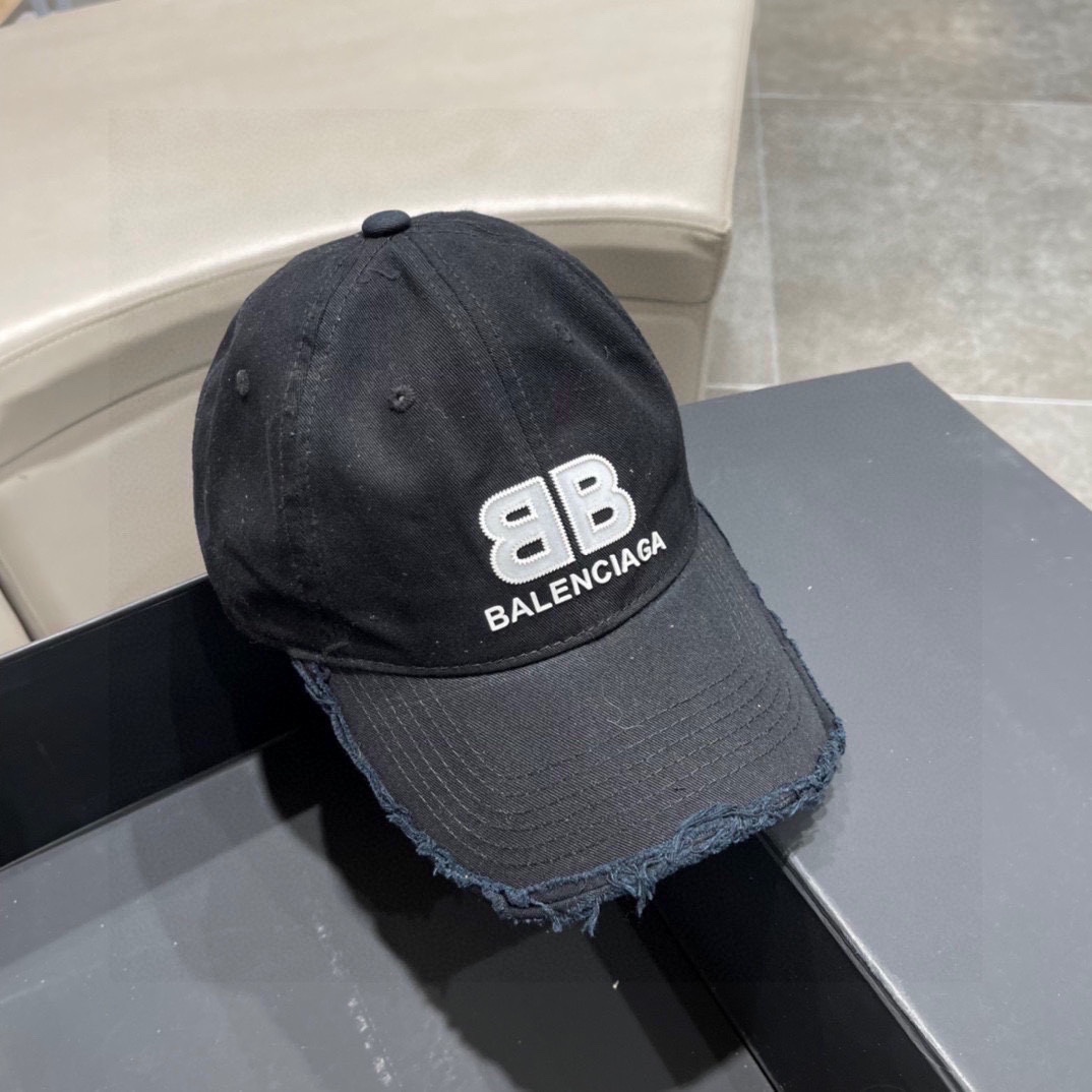 Balenciaga Cap