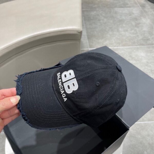 desc_balenciaga-cap_7