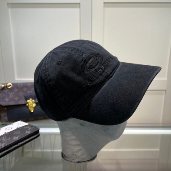 desc_balenciaga-unity-sports-icon-embossed-cap_6