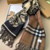 desc_burberry-ekd-cashmere-reversible-scarf_0