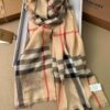 desc_burberry-lightweight-check-wool-silk-scarf_2