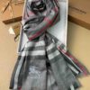 desc_burberry-lightweight-check-wool-silk-scarf_5