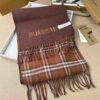 desc_burberry-reversible-check-cashmere-scarf_1