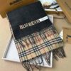 desc_burberry-reversible-check-cashmere-scarf_4