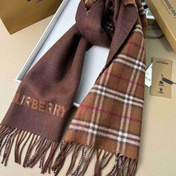 desc_burberry-reversible-check-cashmere-scarf_6