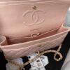 desc_chanel-classic-handbag_6