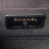 desc_chanel-flap-phone-holder-with-chain_8