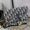 desc_dior-long-saddle-wallet-with-chain_7