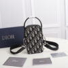 desc_dior-micro-rider-pouch_1