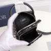 desc_dior-micro-rider-pouch_4