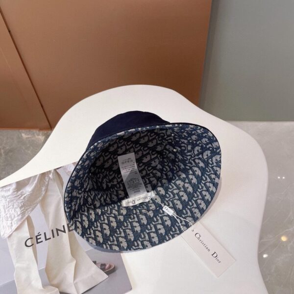 desc_dior-oblique-reversible-bucket-hat_0