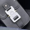 desc_dior-saddle-vertical-pouch-with-strap_4