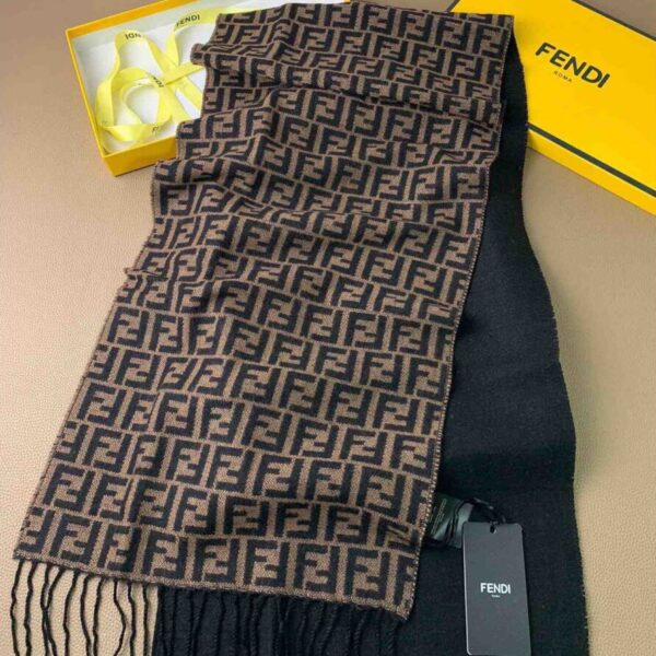 desc_fendi-brown-wool-stole-scarf_4