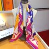 desc_gucci-maxi-flower-print-silk-scarf_6