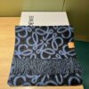 desc_loewe-anagram-scarf-in-alpaca-and-wool_3