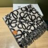 desc_loewe-anagram-scarf-in-alpaca-and-wool_7