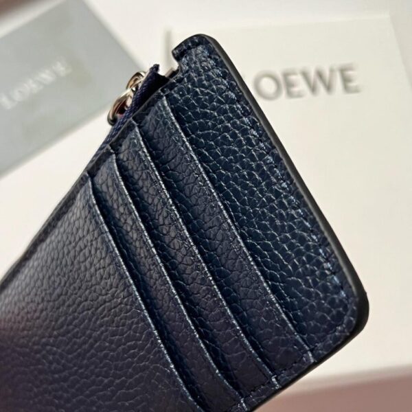 desc_loewe-coin-cardholder-in-soft-grained-calfskin_2