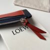 desc_loewe-coin-cardholder-in-soft-grained-calfskin_4