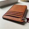 desc_loewe-coin-cardholder-in-soft-grained-calfskin_4