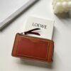 desc_loewe-coin-cardholder-in-soft-grained-calfskin_5