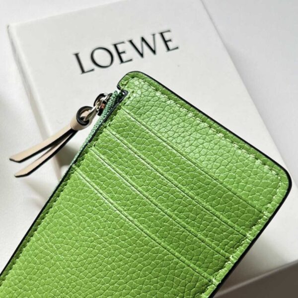 desc_loewe-coin-cardholder-in-soft-grained-calfskin_6