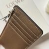 desc_loewe-coin-cardholder-in-soft-grained-calfskin_8