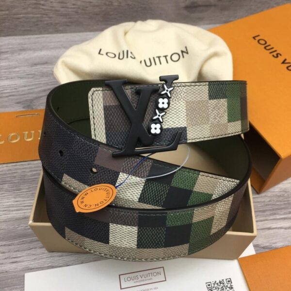 Louis Vuitton 40mm Reversible Belt