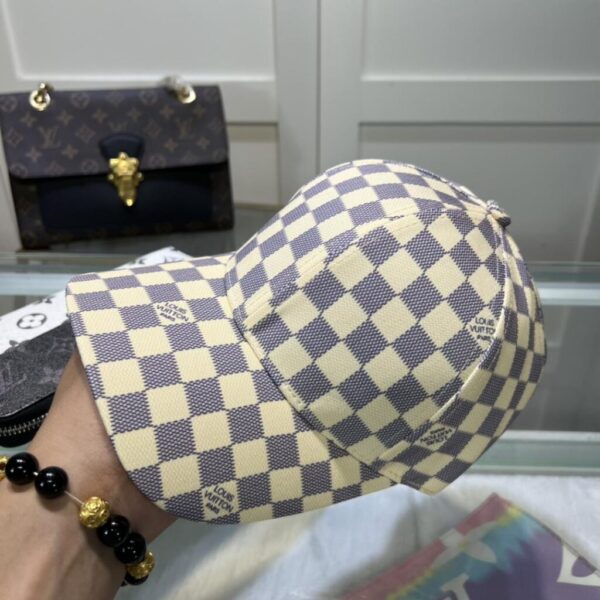 desc_louis-vuitton-cap_1