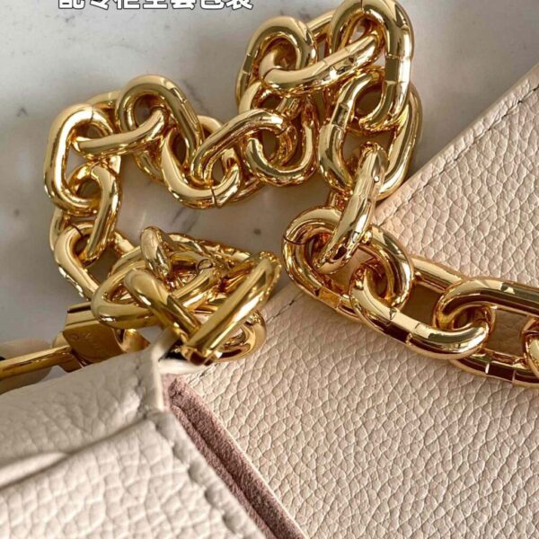 desc_louis-vuitton-favorite-handbag-24x14x9cm--m46393_3