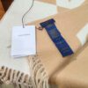 desc_louis-vuitton-graphic-dual-scarf_1