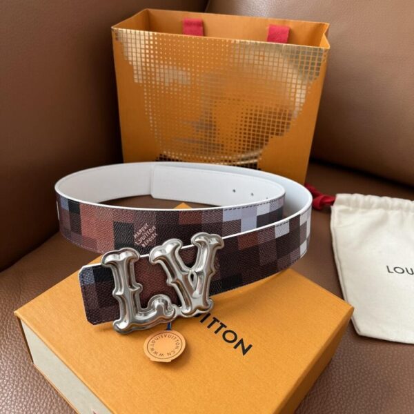 Louis Vuitton LV Initiales 40mm Reversible Belt