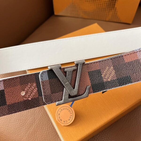 desc_louis-vuitton-lv-initiales-40mm-reversible-belt_6