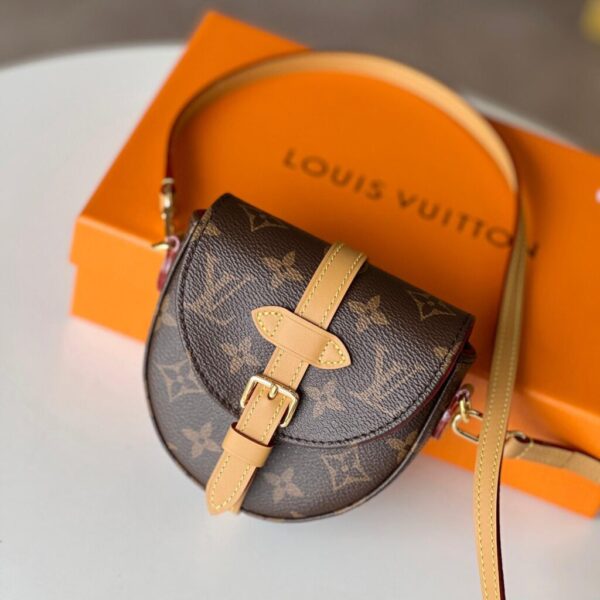 Louis Vuitton Micro Chantilly