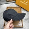 desc_louis-vuitton-monoragm-cap_5