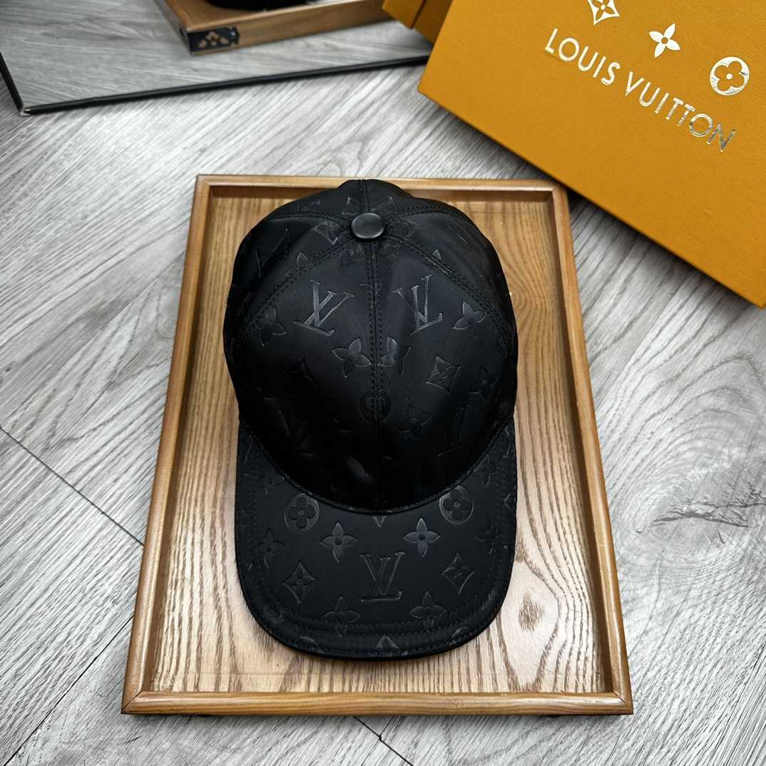 Louis Vuitton Monoragm Cap