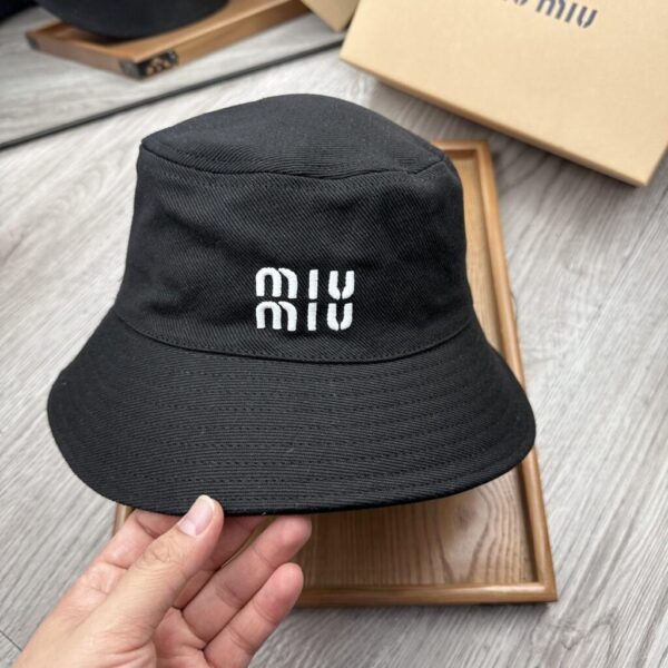 desc_miu-miu-bucket-hat_0