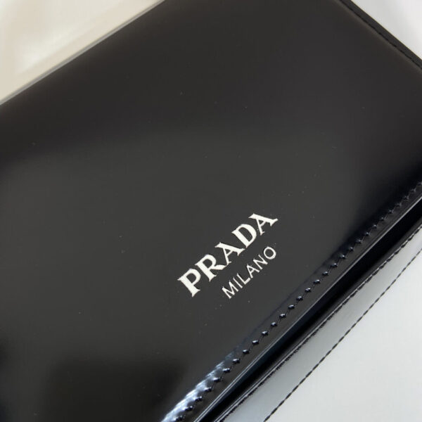 desc_prada-brushed-leather-minibag-with-shoulder-strap_1