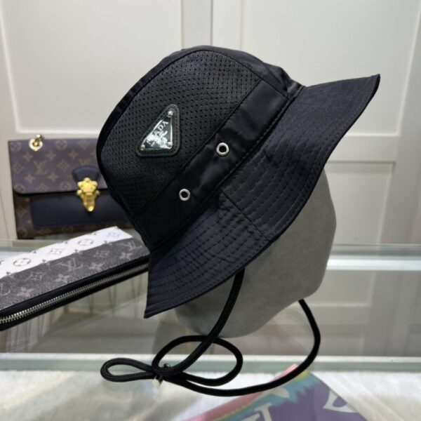 desc_prada-bucket-hat_4