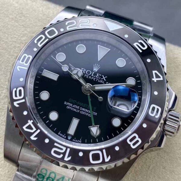 desc_rolex-oyster-perpetual-40mm-watch_0