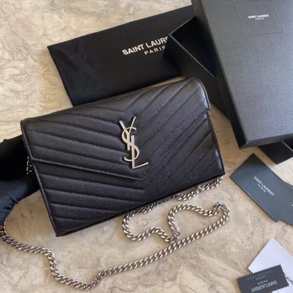 desc_saint-laurent-cassandre-matelasse-envelope-chain-wallet-in-grain-de-poudre-embossed-leather_8